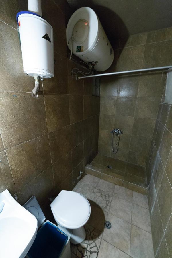 Private Flat For 2 Or 3 With Back Yard Near Exarhia Square And Archaelogical Museum Apartment Athens Exterior photo